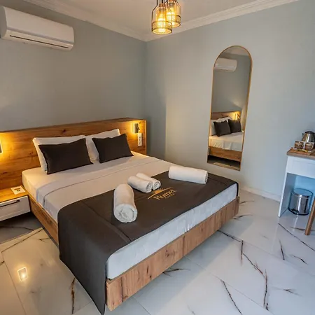 Rumet Cunda Hotel Ayvalı