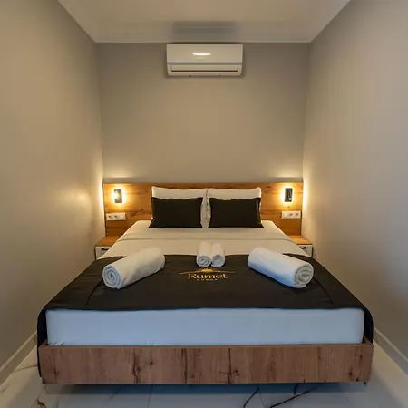 Hotel Rumet Cunda *